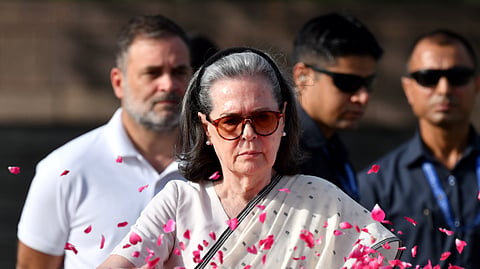Congress leaders pay tribute to Rajiv Gandhi on 35th death anniversary