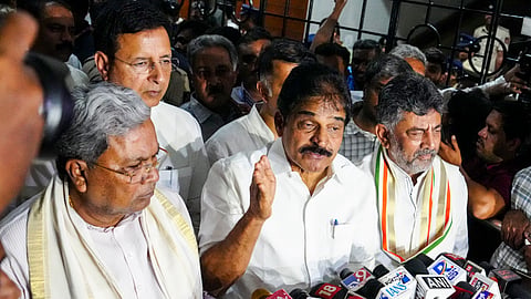 Shivakumar, Siddaramaiah in Delhi to finalise Karnataka cabinet lineup