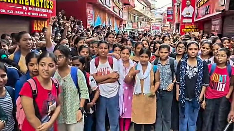 'Khan Sir' coaching institute in Patna vandalised, pelted with stones
