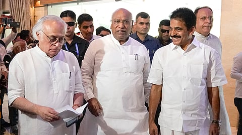 Kharge flags SIR, foreign policy, hails "unity" in defeating Delimitation Bill at INDIA bloc meeting