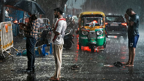 Nor'wester brings relief from heat in Kolkata, adjoining districts
