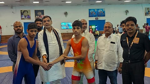 WFI cracks down on age fraud, disqualifies 500-plus wrestlers at U-17 ranking meet
