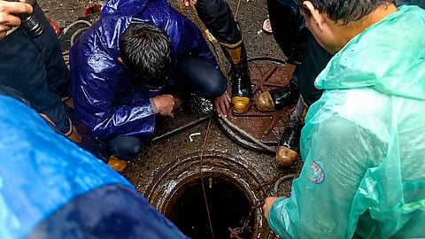 Man dies after falling into manhole in Mumbai; four civic officials suspended

