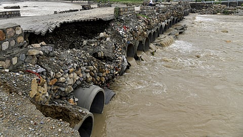 Landslides triggered by heavy rain hit road connectivity in Uttarakhand, 2 NH among 126 roads shut
