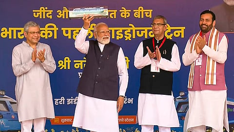 Hydrogen-powered train successful example of Make in India campaign: PM Modi
