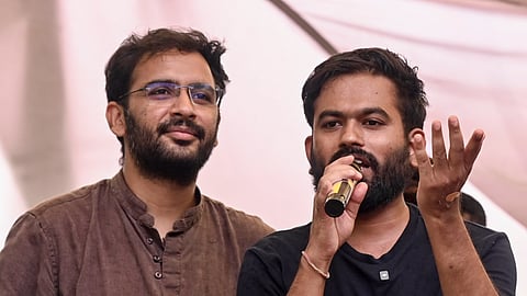 "Jhukti hai duniya, jhukaane vaala chahiye," says CJP founder Abhijeet Dipke
