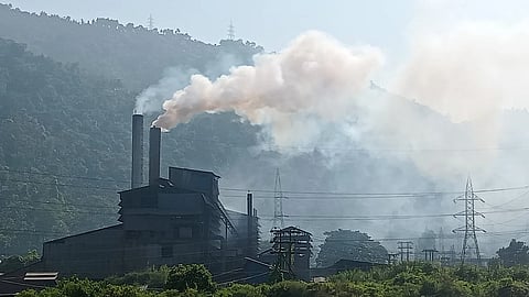 Meghalaya HC pulls Centre, state on pollution in Byrnihat
