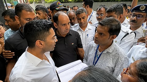 Kolkata Municipal Corporation officials, accompanied by police, moved to dismantle a billboard that the civic body termed 'unauthorised' | File image