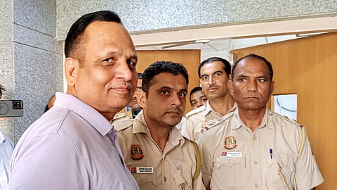 AAP leader Satyendar Jain appears before Rouse Avenue court after an arrest by the Anti-Corruption Branch in connection with an alleged corruption cased, in New Delhi, on Thursday | PTI