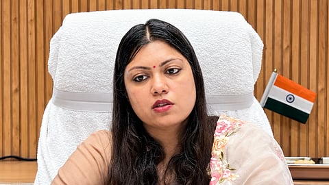 The bench reminded IAS and IPS officers that their allegiance was to the Constitution rather than the political executive