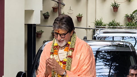 Amitabh Bachchan’s birthday draws crowds, cheers and celebrations outside Jalsa | X