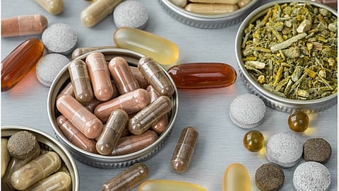 Advisory stresses clear warning statements on botanical ingredients and prohibits medicinal claims or suggestions of disease cures