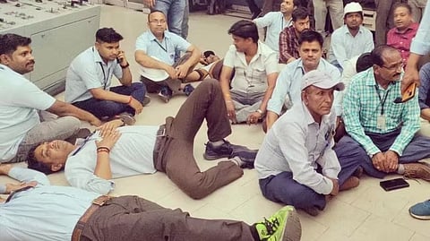 Haryana power workers call HERC's private distribution licence for Gurugram and Nuh a threat to DHBVN | X