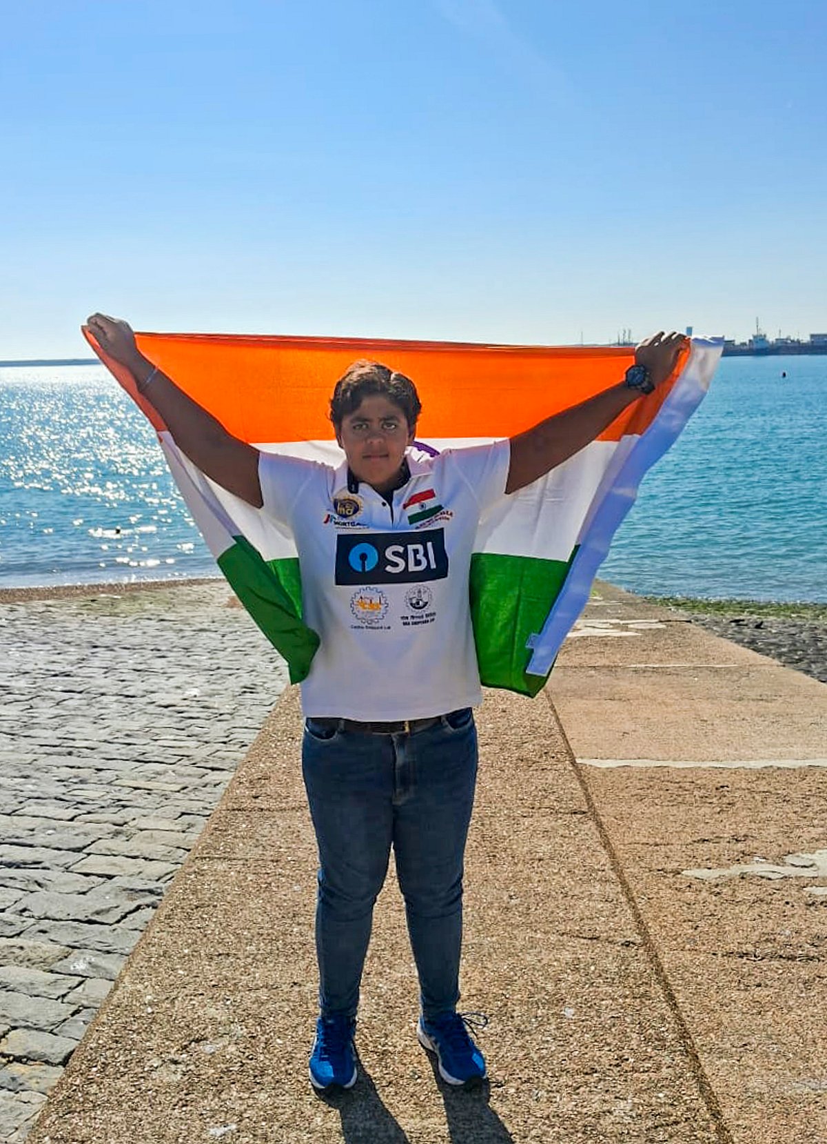 At 16, Jiya becomes world's youngest and fastest para swimmer to cross ...