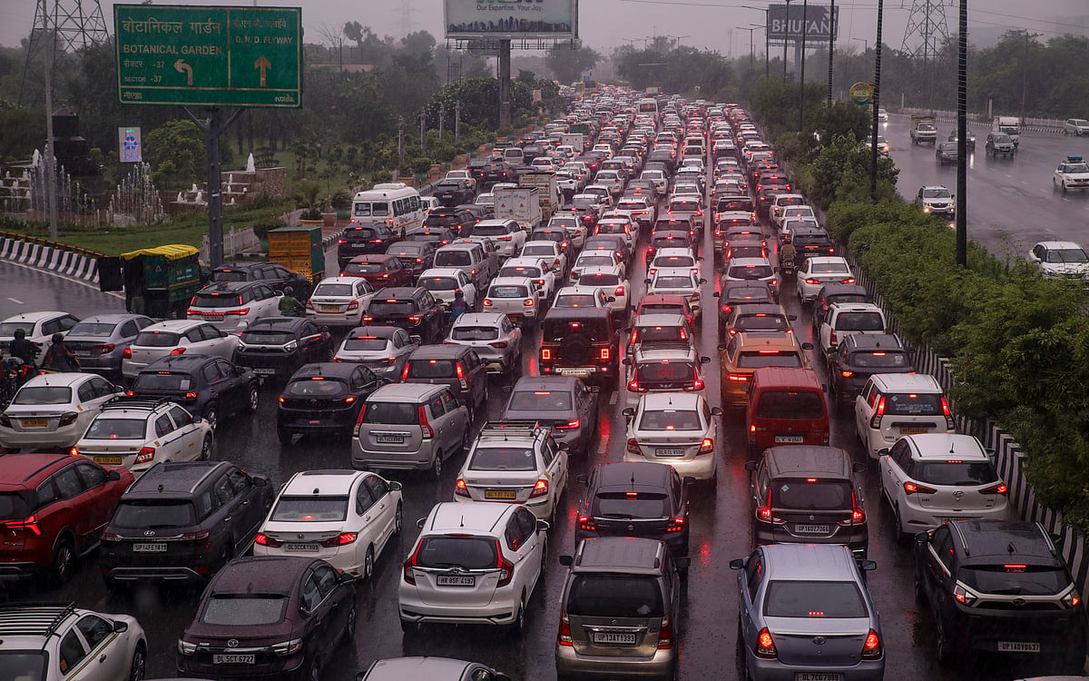 Waterlogging, traffic snarls after rain lashes parts of Delhi