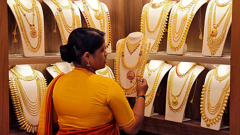 Akshaya Tritiya: ಚಿನ್ನ,ಬೆಳ್ಳಿ ದುಬಾರಿ; ಆಫರ್ ಭರಾಟೆಯಲ್ಲಿ ತಗ್ಗದ ಬೇಡಿಕೆ