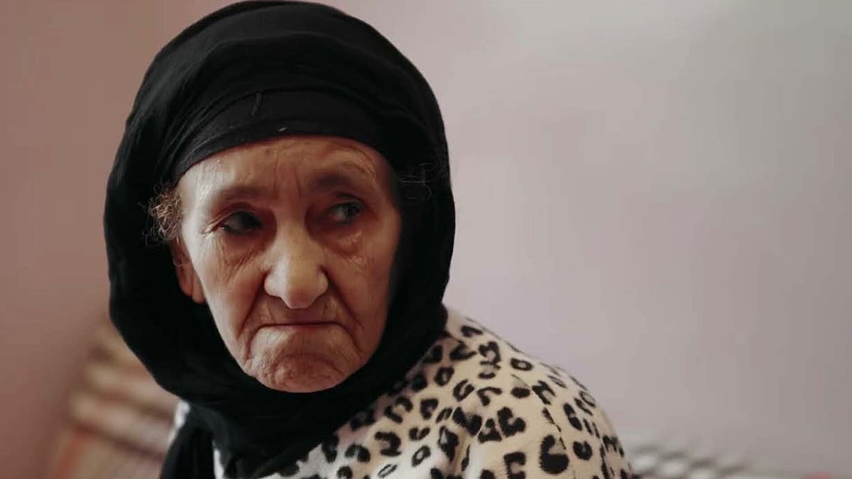 The Mother of All Lies, Asmae El Moudir