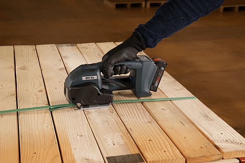 Signode launches BXT Go battery-powered hand tool for plastic strapping