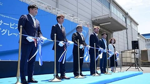 From the left: Nobory Nishikawa, Managing Director Alfa Laval Japan, Julien Gennetier, EVP Global Sales & Service, Fumitake Fukazawa, Deputy Mayor Samukawa Town, Martin Koos, General Manager of the Swedish Chamber of Commerce and Industry in Japan, YoungGu Choi, Regional President North & Southeast Asia and Lina Liu, Service Division Manager. 