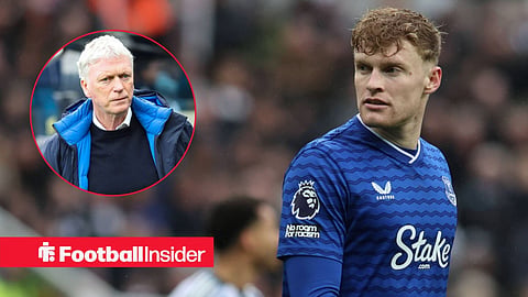 Jarrad Branthwaite of Everton plays during the Premier League match between Newcastle United and Everton at St. James s Park in Newcastle, United Kingdom, on February 28, 2026 / Everton Manager David Moyes during the Newcastle United v Everton Premier League match at St. James Park, Newcastle Upon Tyne, England on 28 February 2026