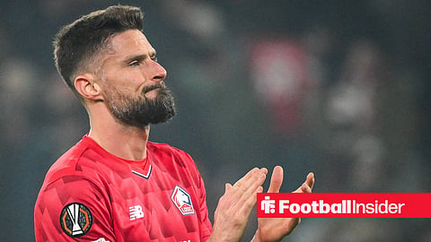 Olivier Giroud in Lille kit clapping