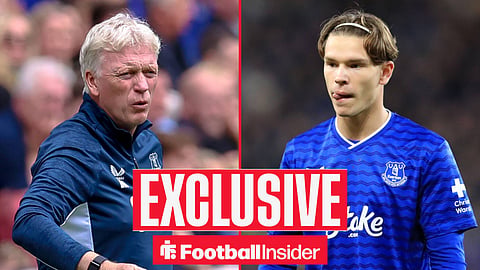 Everton manager David Moyes looks disgruntled with Tyler Dibling inset