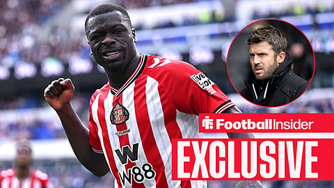 Football Insider exclusive as Sunderland striker Brian Brobbey celebrates a goal, while Man United manager Michael Carrick watches from a circular inset.
