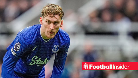 James Garner playing for Everton in the 2025-26 campaign