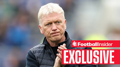 Everton manager David Moyes claps