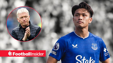 Southampton attacker Kuryu Matsuki features in an Everton home kit / Everton manager David Moyes applauds the supporters