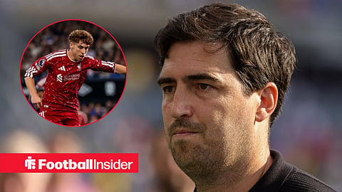 Andoni Iraola looking on with Victor Munoz in circular inset