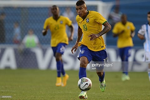 Chelsea sign Brazilian wonderkid Kenedy