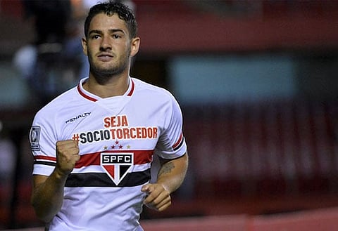 Medical scheduled: Chelsea set to complete transfer by Tuesday as paperwork finalised