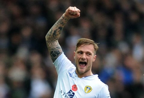Report: 25-year-old signs after Leeds agree terms