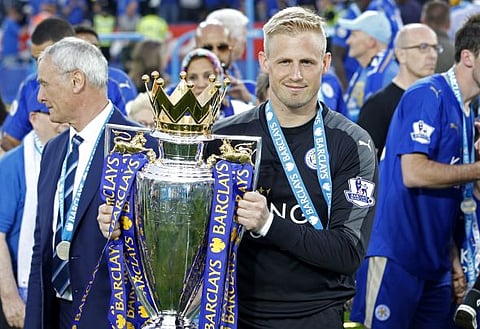 Everton line up stunning £17m bid for Premier League keeper - report