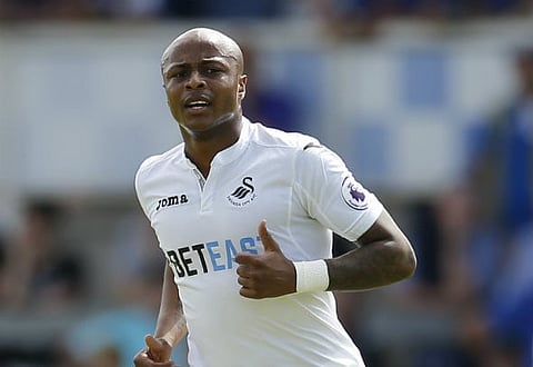 West Ham fans react on Twitter as insider reveals club have shattered transfer record
