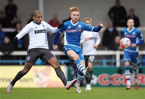 Report: Leeds launch bid for young midfield star as Monk eyes Cook replacment