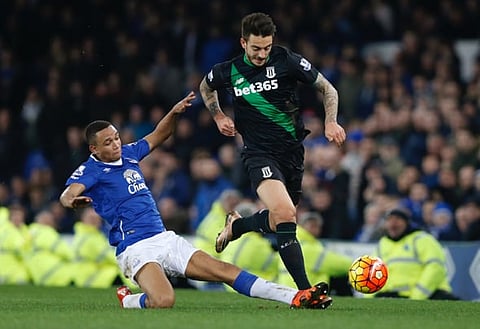 Everton seal out-of-window transfer after permission granted - report