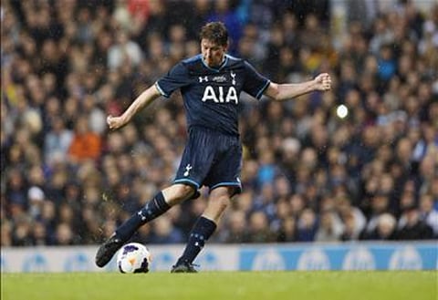 Darren Anderton posts emotional Twitter video to Tottenham fans after WHL finale
