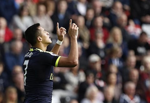 Watch: Arsenal fans react on Twitter to record-breaking 22-pass goal v Sunderland