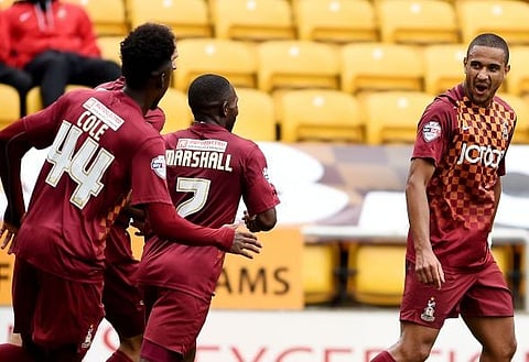 Leeds blow as Championship rivals join race for 28-year-old League One star - report