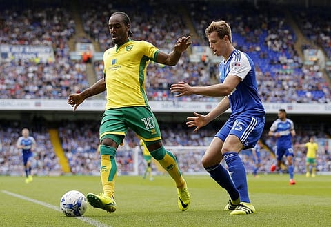 Everton set to rival PL club in January for 21-year-old defender - report