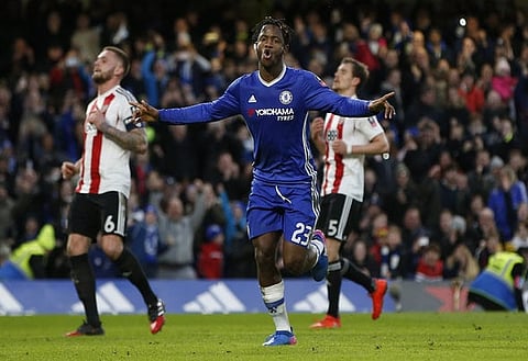 Sky Sports: Talks held over West Ham star's permanent January exit as Moyes eyes title winner