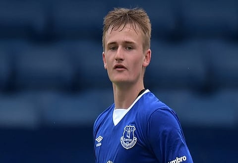 Everton prepare to throw defender in deal for PL attacker - report