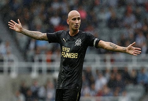 Newcastle boss Benitez gives hint over Shelvey selection