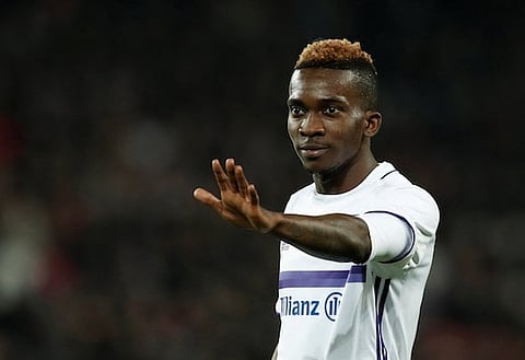Spotted: 20-year-old attacker arrives at Everton
