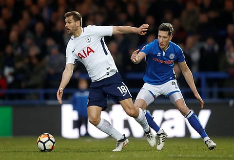 'Effective as a screen door on a submarine' - Spurs fans react as attacker reportedly nears exit