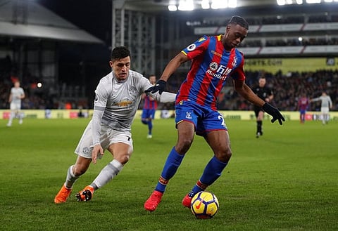 Everton must sign PL defender who still has Alexis Sanchez rattling around in his back pocket