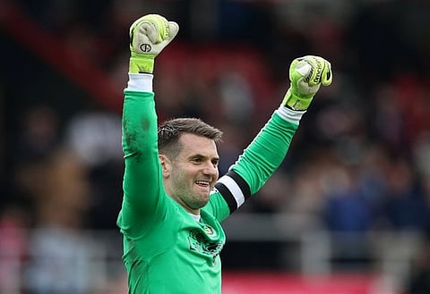 Sources: Heaton rejects new Aston Villa contract and verbally agrees to join Man United