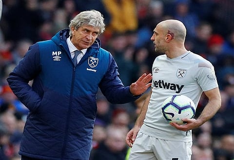 'Awful' - Exclusive: Paul Robinson claims West Ham dressing room divided under Pellegrini